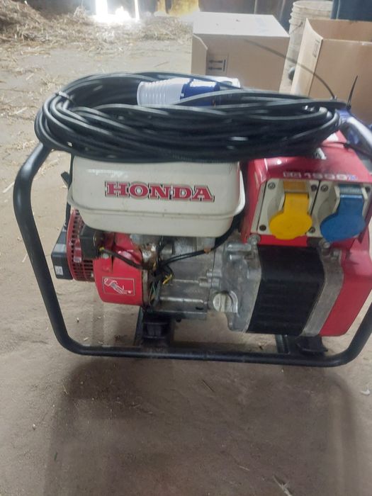 Agregad prądotwórczy  HONDA EG 1900X