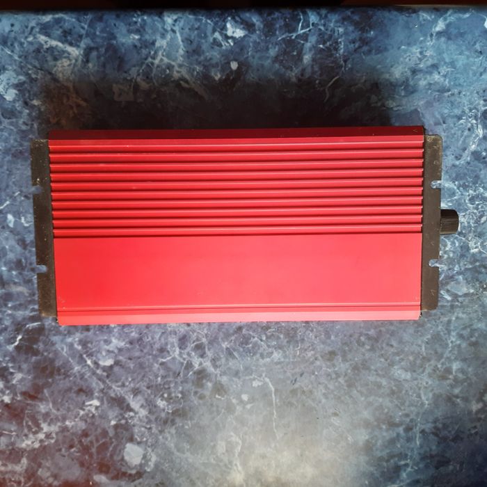 Инвертор  3000 W (реальные 1500 Ватт) бу