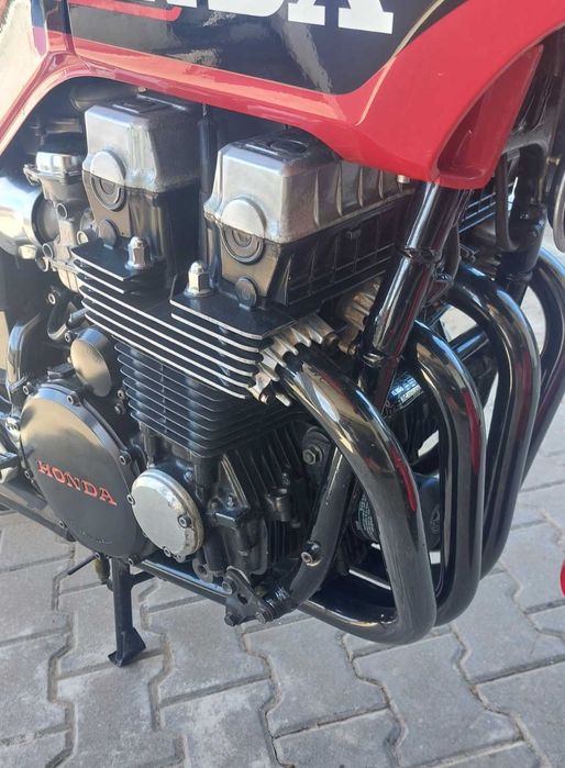 HONDA CBX 750 F - 1987 - contacto 916937359
