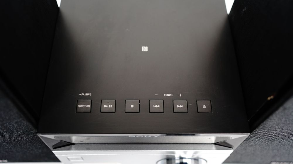 Mini wieża Hi-Fi SONY CMT-SBT20B Bluetooth Mp3 WMA USB CD CD-MP3 AUX