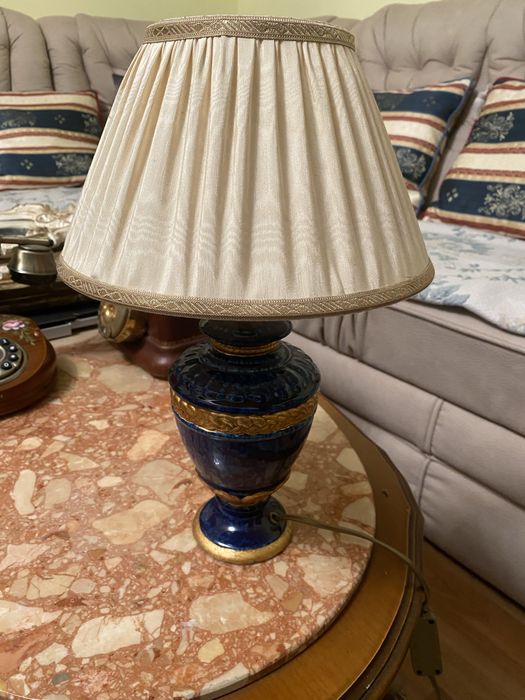 Лампа на стольна Італія