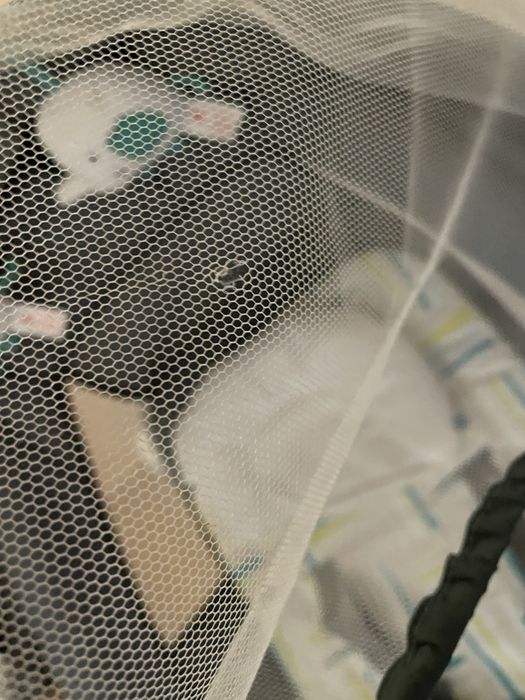 Продам заколисуючий  центр Mastela (8105)