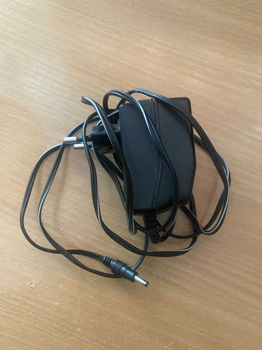 Продам блок питания SA41-521 (4.5V=600mA 2.7VA)