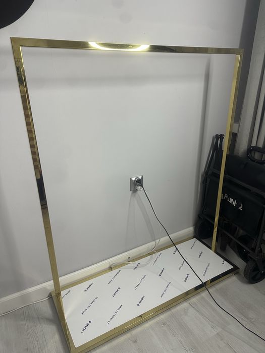 Wieszak NOWY złoty chrom do butiku