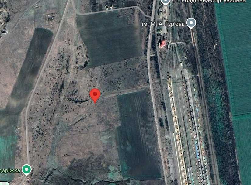 Продам земельну ділянку біля залізниці