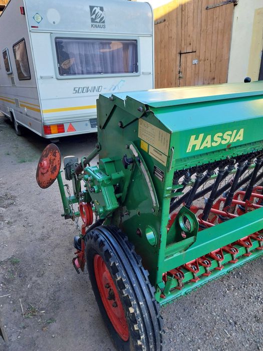 siewnik do zboża hassia dk 300