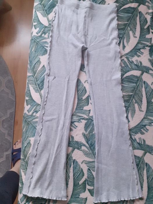 Dzwony prążek dla dziewczynki