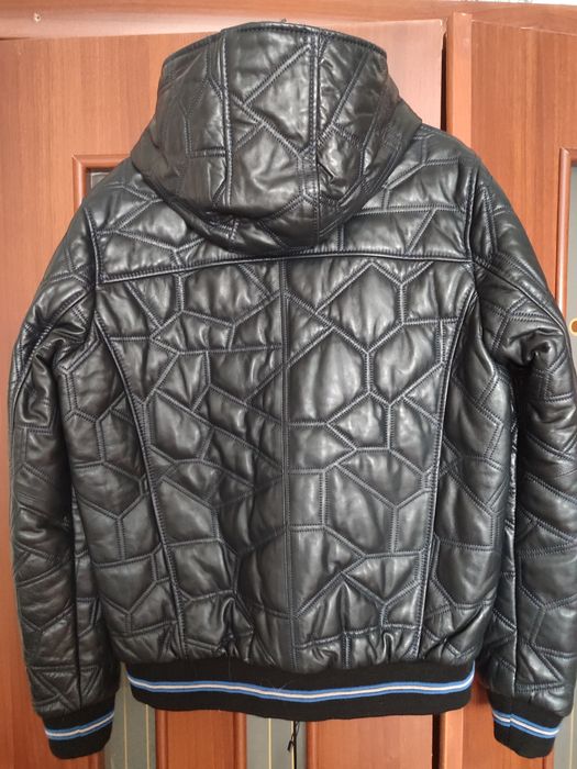 Куртка двухсторонняя натуральная кожа.