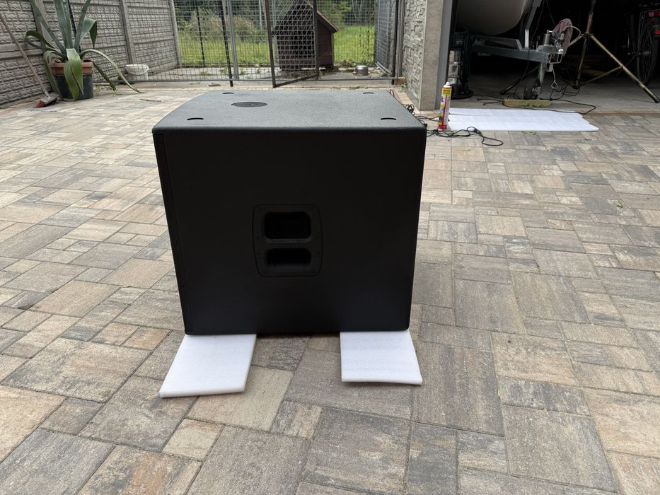 Subwoofer JBL EON618S STAN BDB