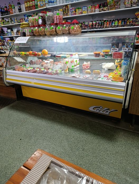 Холодильная витрина COLD 200