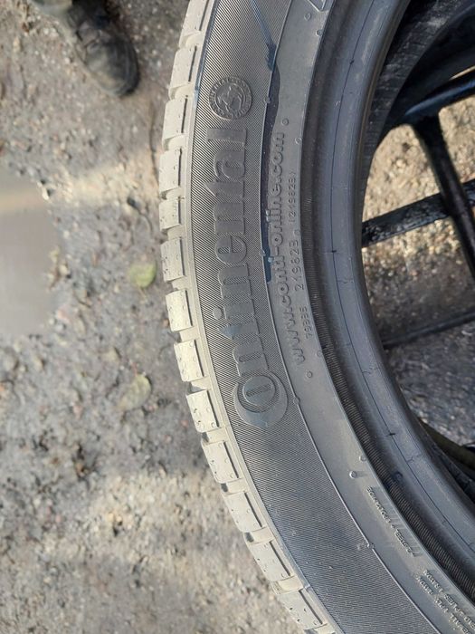 Opony zimowe 205.50.17 Continental