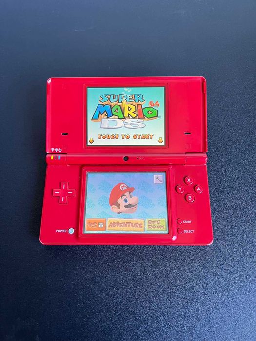 Nintendo DSi Vermelha com 80+ Jogos
