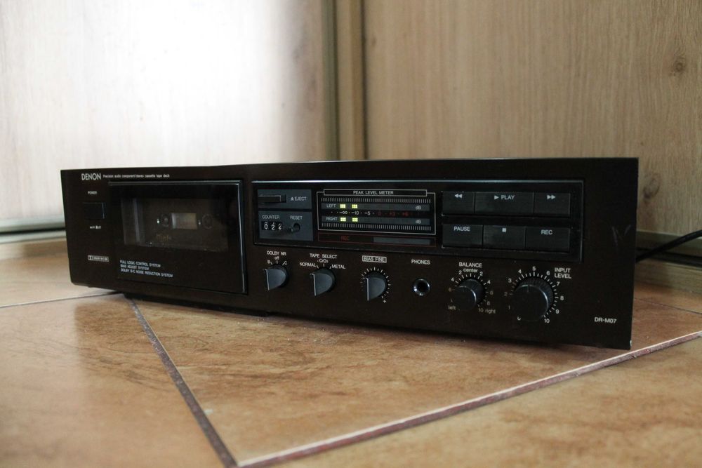 Magnetofon kasetowy Denon DR-M07 Deck