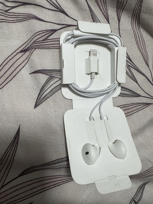 Earpods lightning apple
