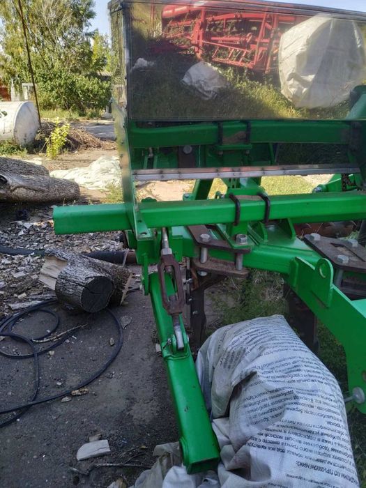 Продам глубокорыхлитель ГРС -2