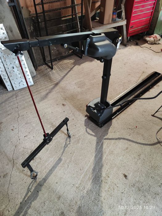 Podnośnik dźwig do wózków inwalidzkich