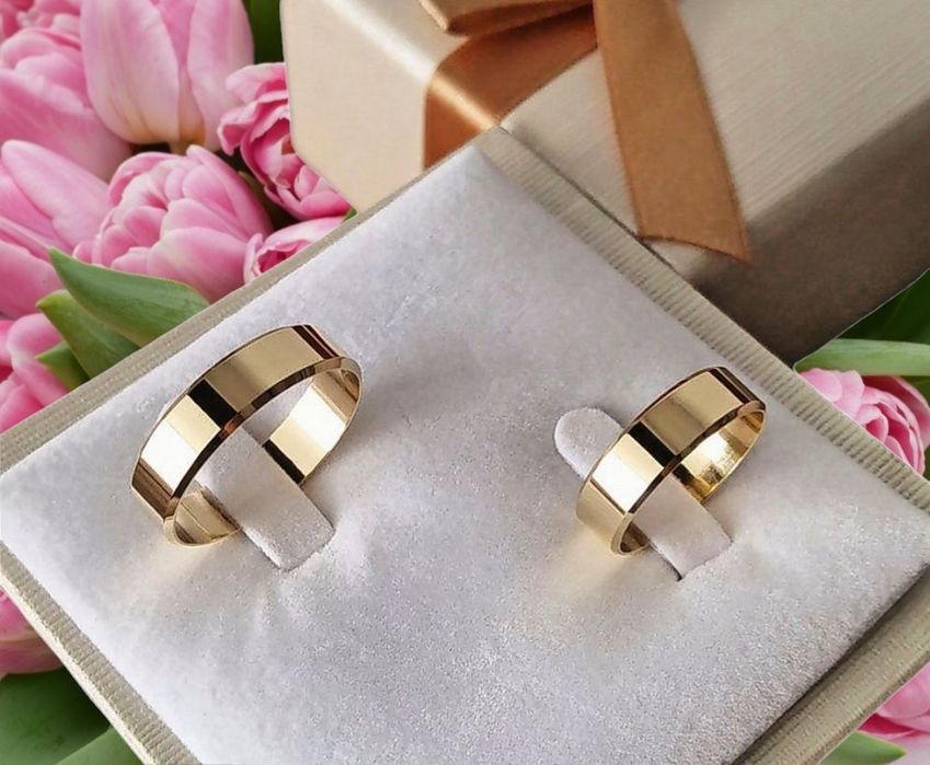 Elegancki komplet złotych ślubnych OBRĄCZEK