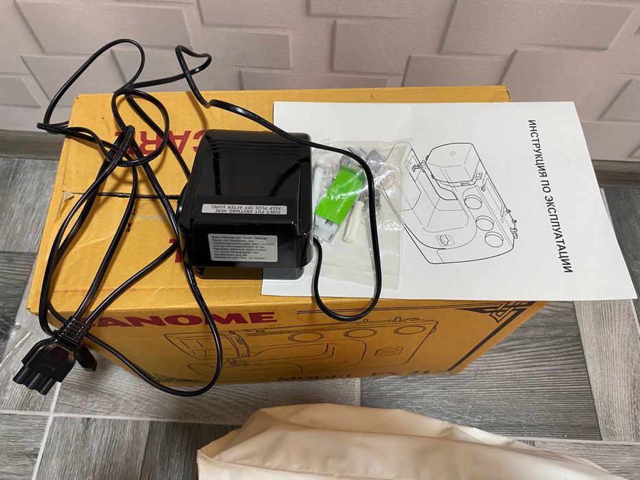 Продам швейную машинку  JANOME PX 21