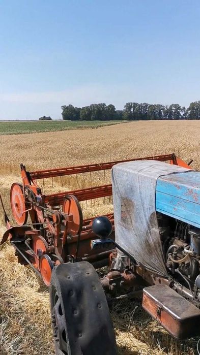 Зернозбиральний комбайн причіпний