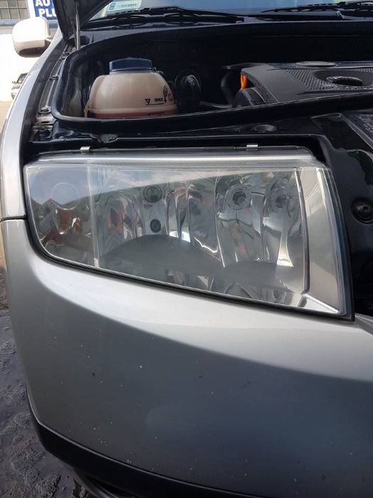 Polerowanie reflektorów, lamp samochodowych