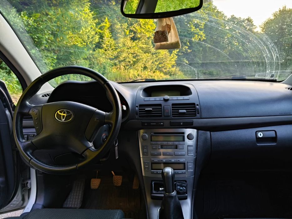Toyota Avensis 2.0