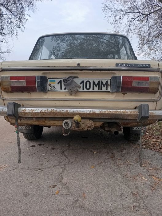 Легковий автомобіль ВАЗ 2106