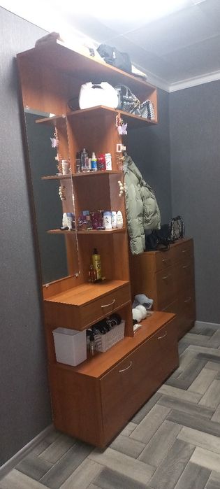 Продам прихожую,Даманский