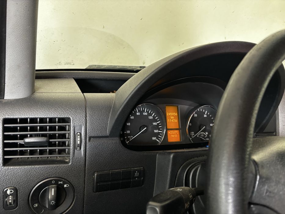 Mercedes Benz Sprinter