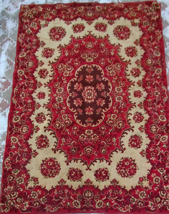 Продам килим синтетичний