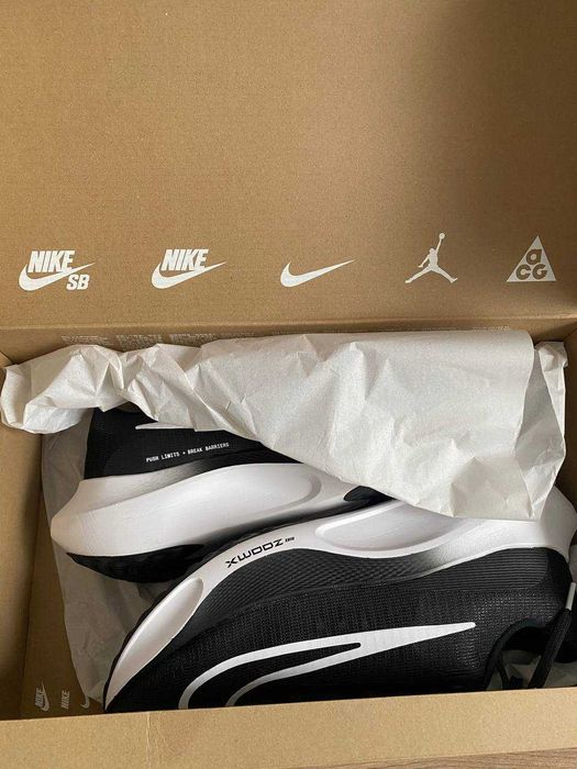 Бігові кросівки Nike ZOOM FLY 5,розмір 13 US 31 cm