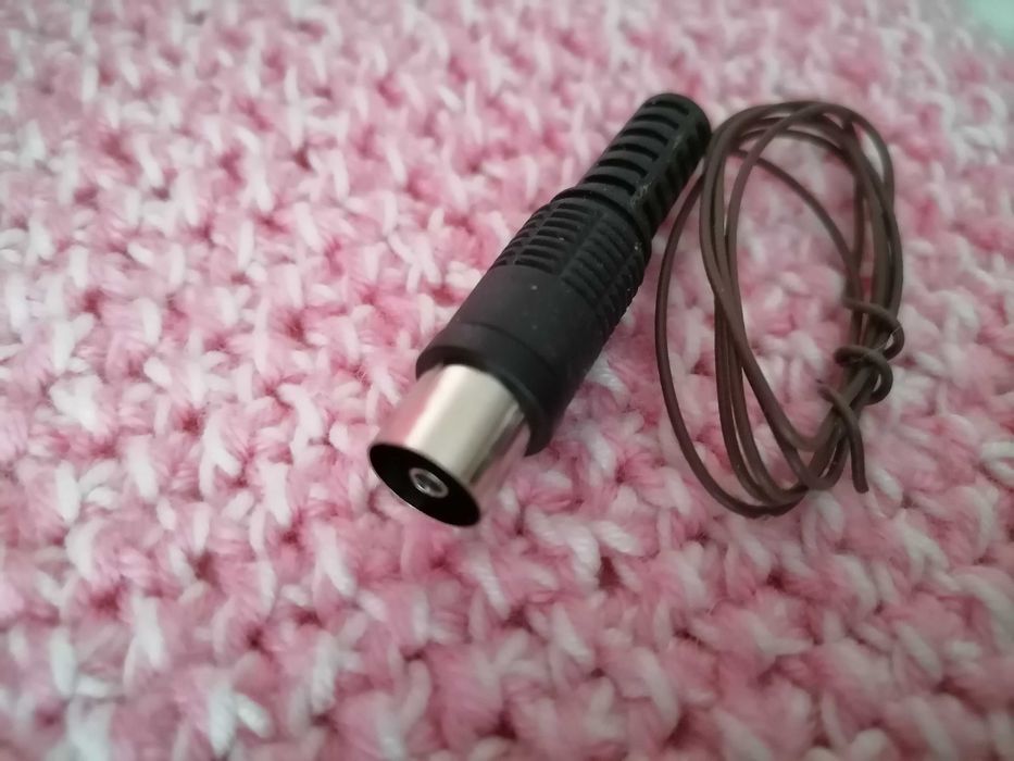 Антенна для радио FM / AM ( ФМ ) металлический штекер кольцо трубочка