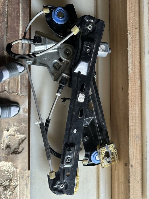 Склопідїомник, Опель Інсігнія