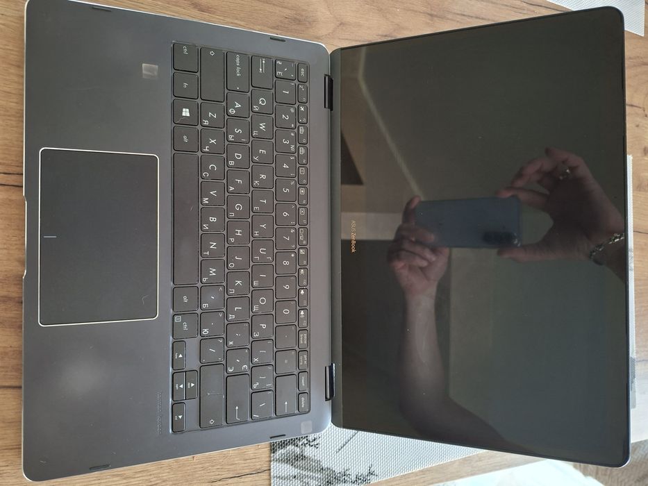 Ноутбук Asus  UX370U