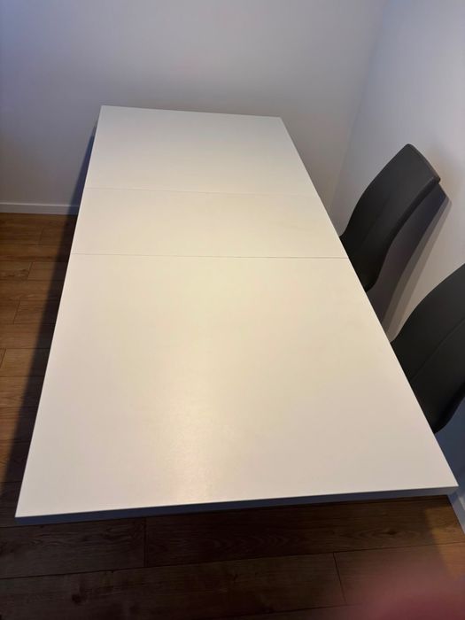 Biały stół rozkładany 160/200 × 90 cm – bardzo dobry stan