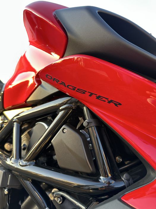 MV Agusta 800R Deagster