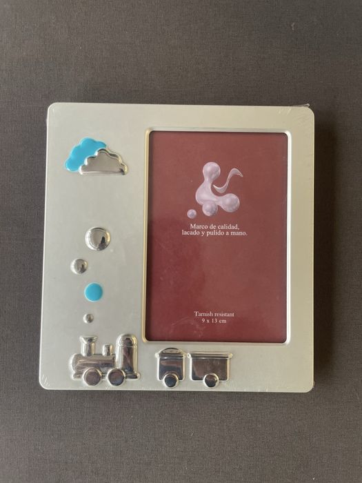 Moldura prateada 7x10 ou 9x13