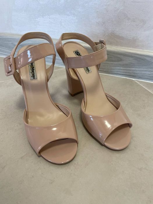 Босоніжки 36 розміру