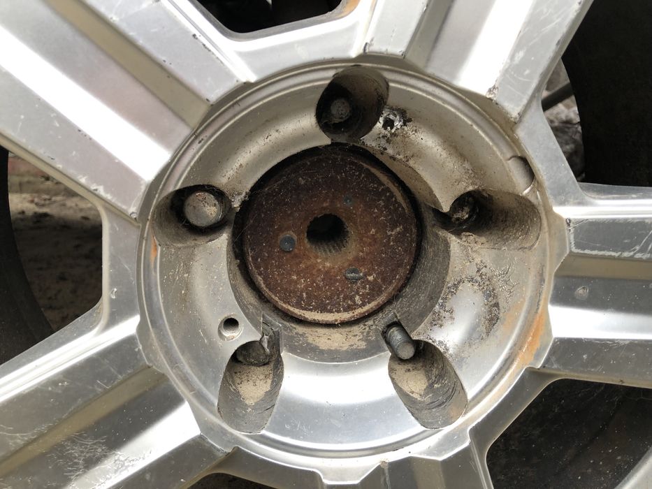 Продам резину с дисками