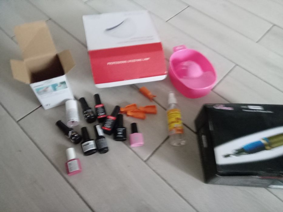 Набір для маникюру ТЕРМІНОВО