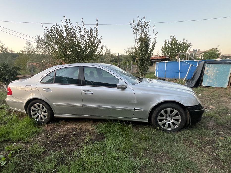 Mercedes e220 ( w211)