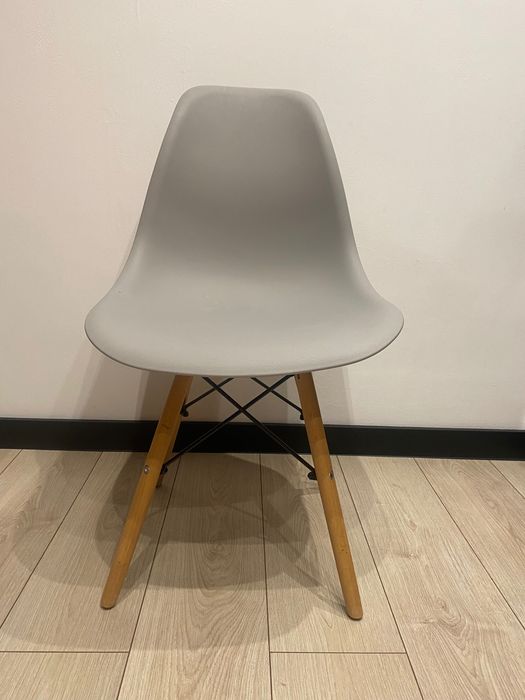 Krzesła komplet 4 sztuki