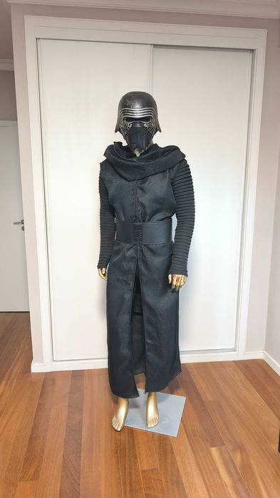 Star Wars Kylo Ren cosplay