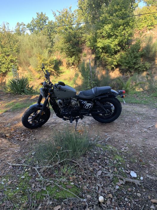 Hyosung Aquila GV125S