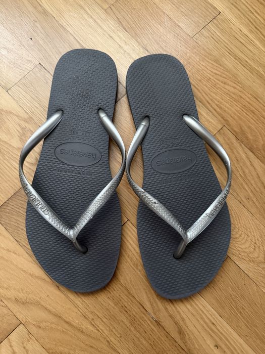 Шльопанці, вʼєтнамки Havaianas