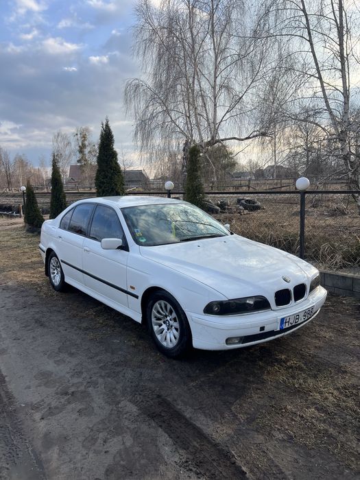 Бмв е 39 523і в гарному стані