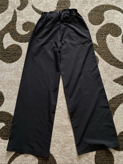 Чорні класичні брюки