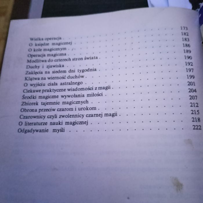 Książka ,Czarna Magia do Twoich zbiorów