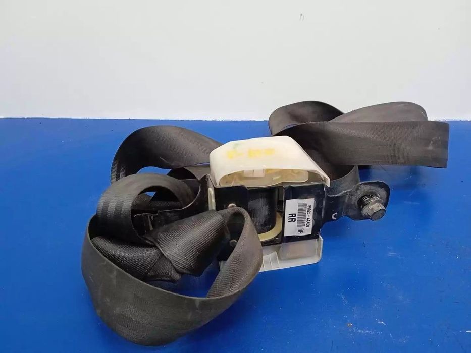 CINTO SEGURANÇA TRASEIRO DIREITO HYUNDAI H-1 / STAREX LIMUSINA 2002 -898204A450