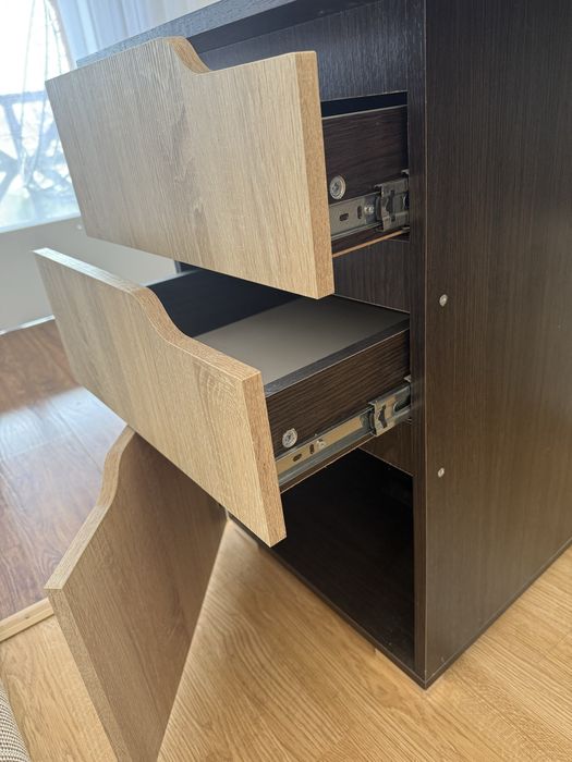 Якісний письмовий стіл стан нового