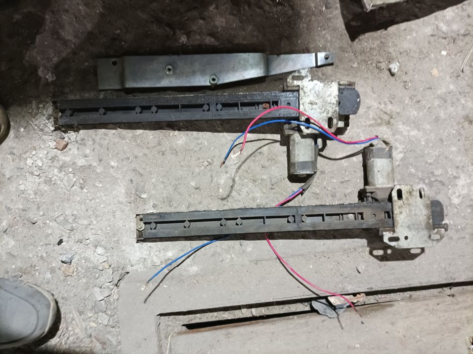 Продам стеклоподькмники ваз